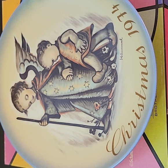 The Guardian Angel Christmas Plate 1974 - Picture 4 of 5